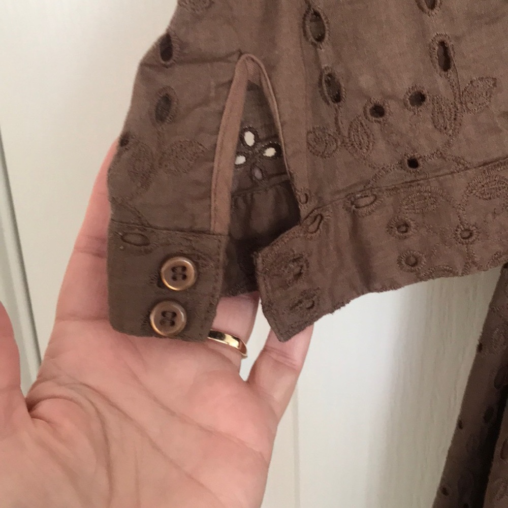 Wrap style eyelet dress - Picture 4 of 5